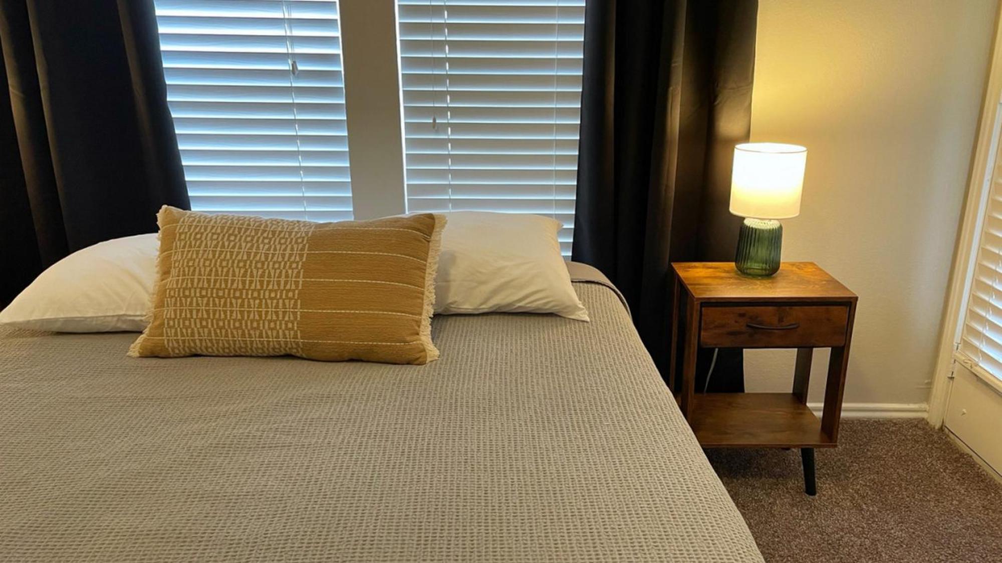 Апартаменты Sleeps 4, Value Retreat - Free Garage Pet Friendly Корпус-Кристи Экстерьер фото