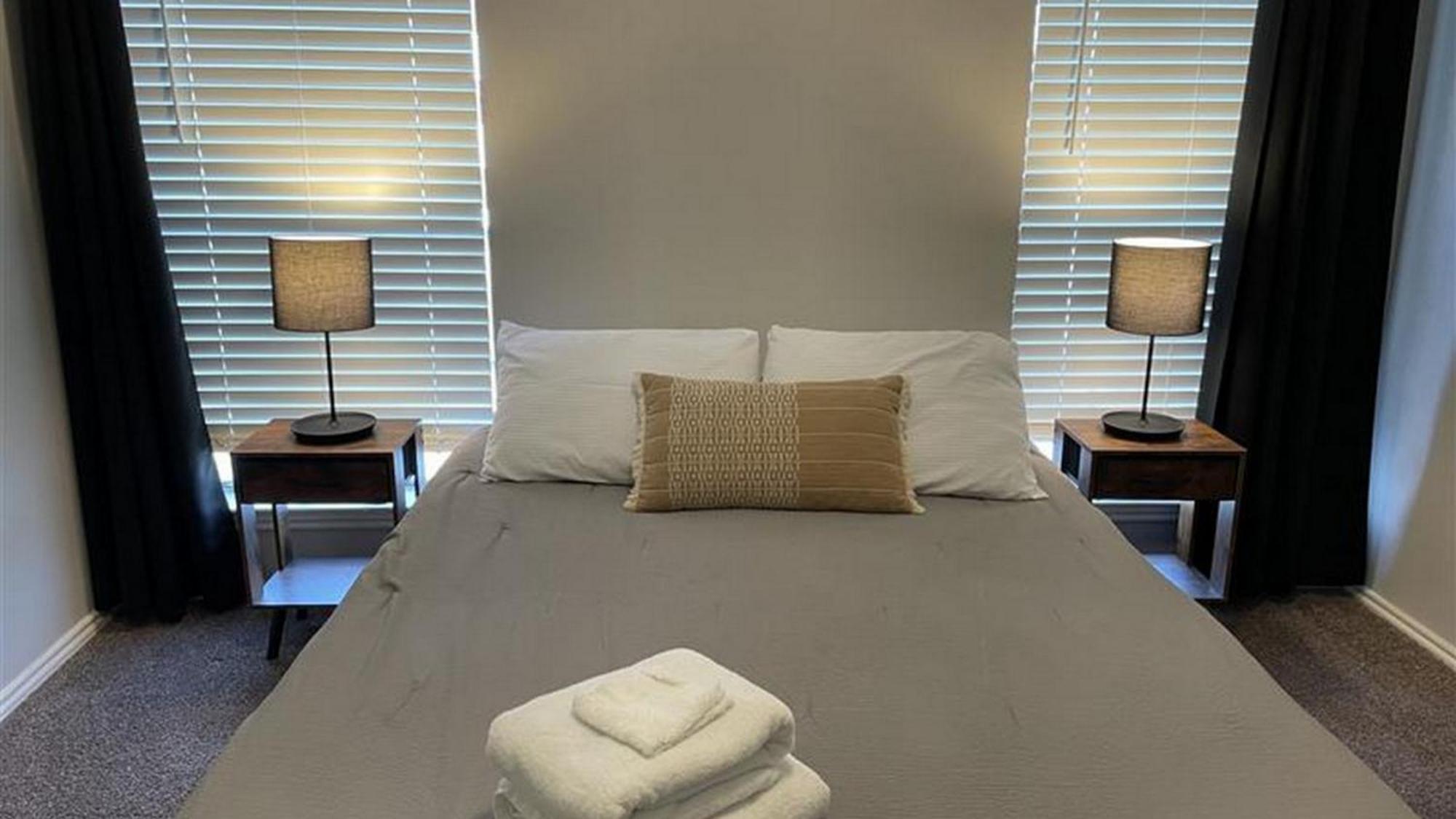 Апартаменты Sleeps 4, Value Retreat - Free Garage Pet Friendly Корпус-Кристи Экстерьер фото